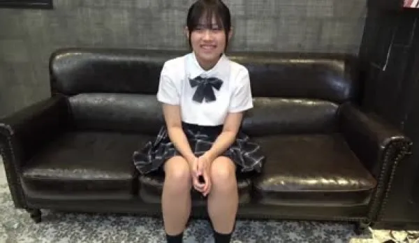 FC2PPV-4772529 Surrounded by Men and First Time Facial and Creampie