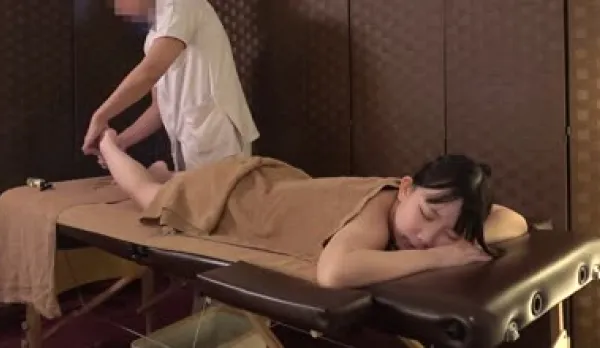 FC2PPV-4790130 Customer Cums Hard During Massage