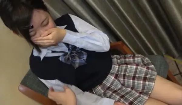 FC2PPV-2389900 Girl Loses Virginity