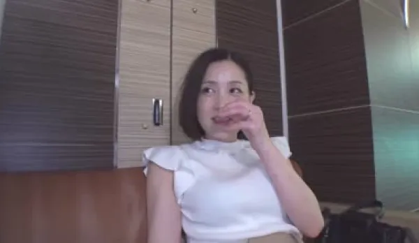 FC2PPV-4576436 Elegant Married Woman with Lonely Pussy After 8 Years Sexless