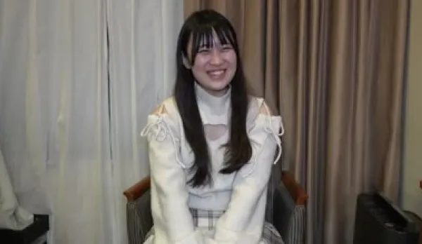 FC2PPV-4810998 Quiet and Clean Lady