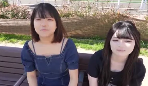 FC2PPV-4819367 Hooked Up Two Unemployed Girls for Wild 3P