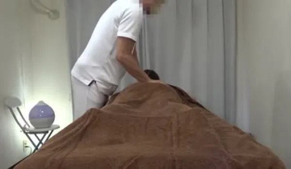 FC2PPV-4575021 Busty Beauty with Lazy Seductive Vibe